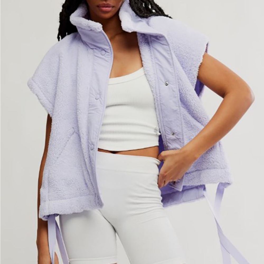 Scout it Out Fleece Iris